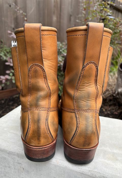 Photo by buellrider on February 2, 2025 of the Willie's Handmade Boots Hunting Boot in Horween Natural Latigo.