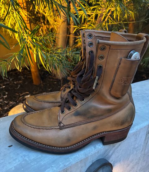 Photo by buellrider on April 5, 2025 of the Willie's Handmade Boots Hunting Boot in Horween Natural Latigo.