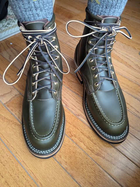 Photo by habibiboots7 on March 5, 2026 of the Nicks Moc Toe in Horween Shackleton Greener Pastures.