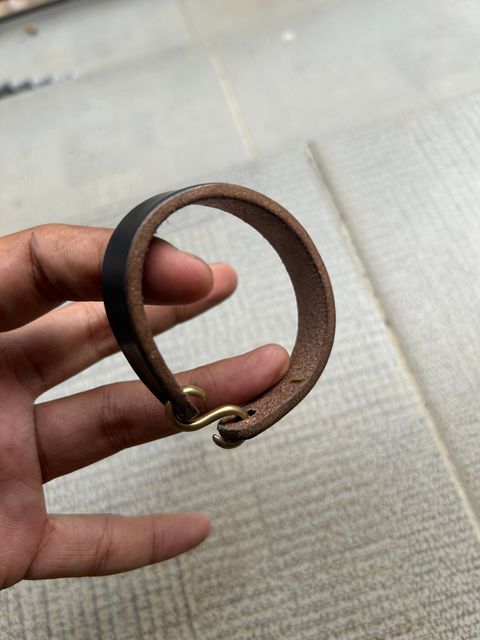 Photo by enggut on November 1, 2025 of the Artificial Goods Bracelet in Indonesian Natural Veg Tan.