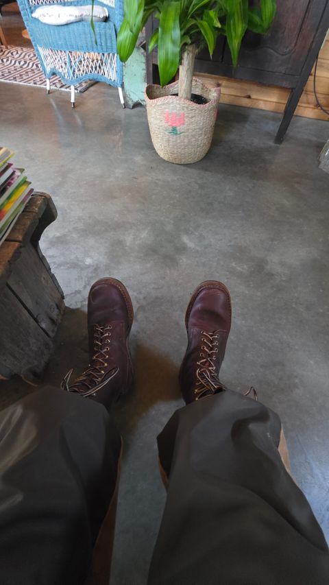 Photo by RabbitsOnTheMoon on July 5, 2026 of the White's x Rose Anvil Drifter in Seidel Red Dog Oil Tan.