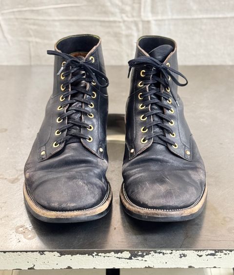 Photo by archwild on December 3, 2024 of the Iron Boots x Østmo Type 1 in Maryam Black Hand-Dyed Horsehide.