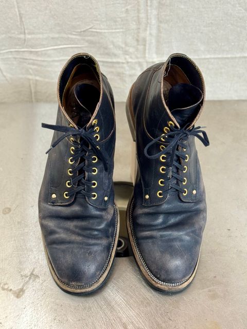Photo by archwild on February 4, 2025 of the Iron Boots x Østmo Type 1 in Maryam Black Hand-Dyed Horsehide.