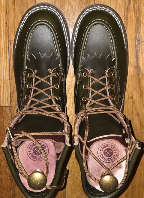 Photo by chuligani on January 11, 2026 of the Nicks 365 Stitchdown in Horween Greener Pastures Shackleton.