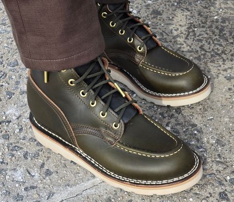 Photo by chuligani on January 21, 2026 of the Nicks 365 Stitchdown in Horween Greener Pastures Shackleton.