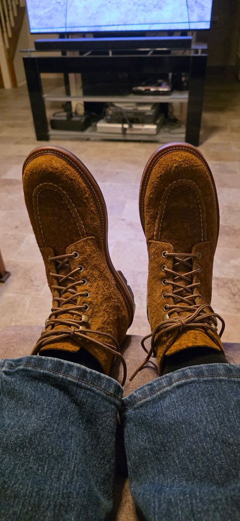 Photo by mknewman on August 22, 2025 of the Grant Stone Brass Boot in C.F. Stead Bronze Rough Mohawk.