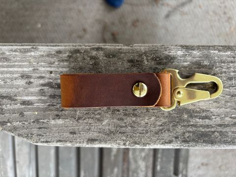 Photo by ZFitzGolf on August 5, 2025 of the Nicks Key Clip in Horween Orange Predator.