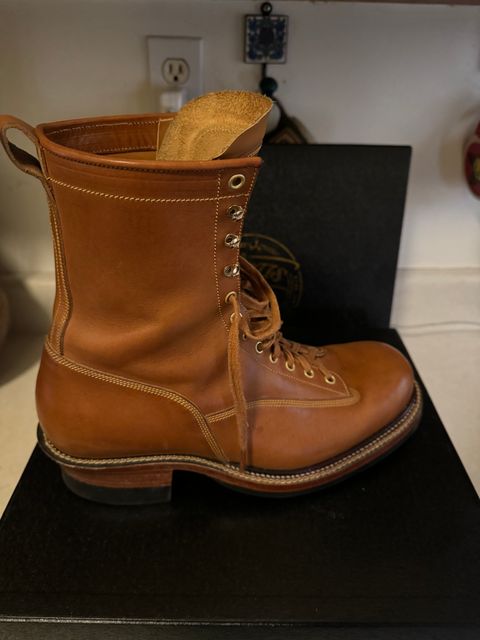Photo by SlurryB on November 5, 2024 of the Fortis Boots Goldrush in Badalassi Carlo Cognac Minerva.