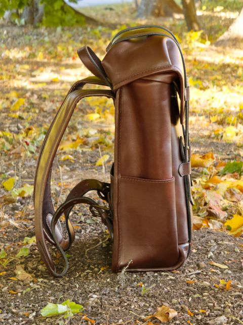 Photo by rigglethor on November 3, 2025 of the Cravar Workpack in Fox Veg Tan.