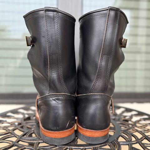 Photo by indi.raw.oninsb on December 1, 2025 of the The Flat Head Engineer Boots in Horween Black Chromexcel.