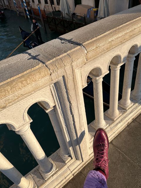 Photo by bobbi1981 on January 3, 2026 of the Frank's Boots Frontier Packer MTO in Horween Cypress Tokyo Purple.