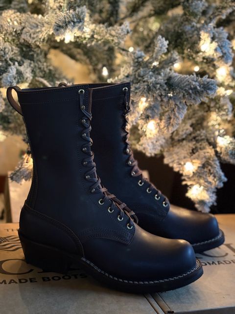 Photo by Apprehensivebootbuyer on December 25, 2025 of the Nicks MTO in Sample Sale Walnut Latigo.
