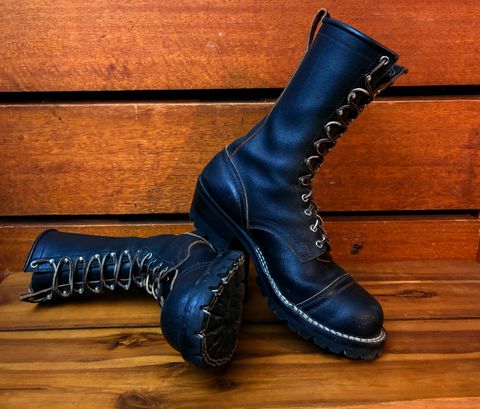 Photo by Apprehensivebootbuyer on February 26, 2025 of the Nicks Custom Model in Horween Black Waxed Flesh.