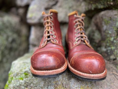 Photo by TelemarkTumalo on January 2, 2026 of the Kustom Kraft Model 1 in Kobel Russet Harness.