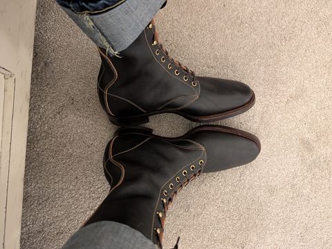Photo by gilad on June 1, 2026 of the Clinch Hi-Liner in Wickett & Craig Black-Overdyed Latigo.
