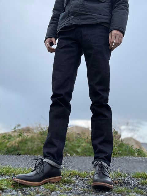 Photo by alexzh25 on September 30, 2025 of the Lennertson Brawler in Black Calfskin.