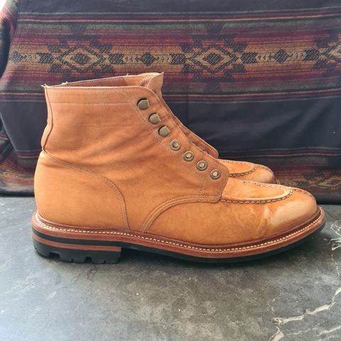 Photo by DownThunderdome on December 6, 2024 of the Grant Stone Ottawa Boot in Incas Natural Kangaroo.