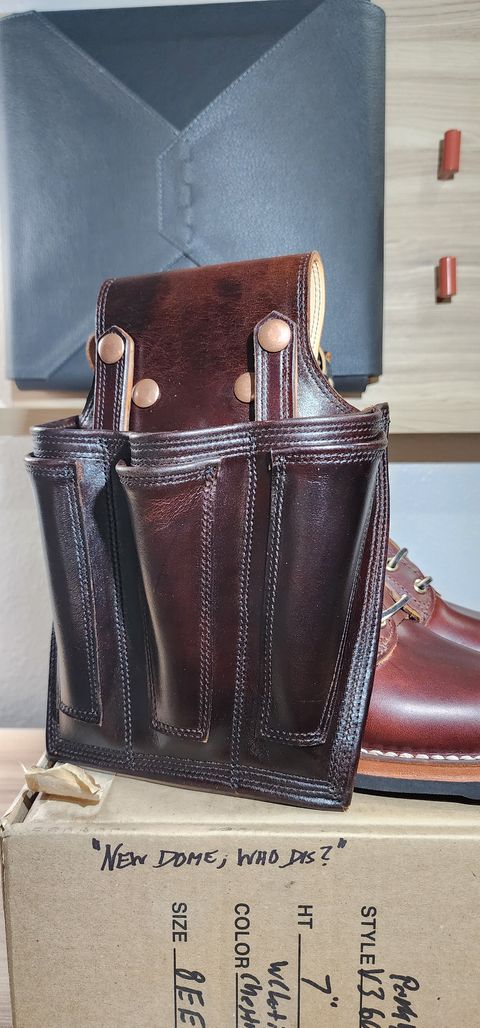 Photo by ProletariatPrince on October 1, 2025 of the Hubble Creek Boots Convertible Tool Pouch V2 in Mahogany Overdyed Utility.