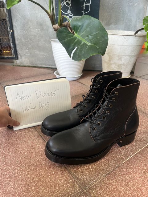 Photo by tudubz on October 1, 2025 of the Briselblack The Hawk in Teacore Horsehide shinki.