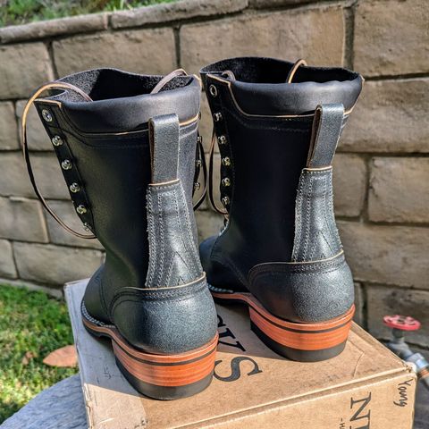 Photo by chipadoodle on May 29, 2025 of the Nicks MTO in Horween Pacific Waxed Flesh.