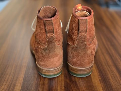 Photo by katzpowa on February 2, 2025 of the Iron Boots The Chosen One in S.B. Foot Dune Roughout Suede.