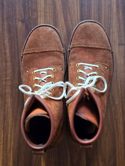 Photo by katzpowa on February 2, 2025 of the Iron Boots The Chosen One in S.B. Foot Dune Roughout Suede.