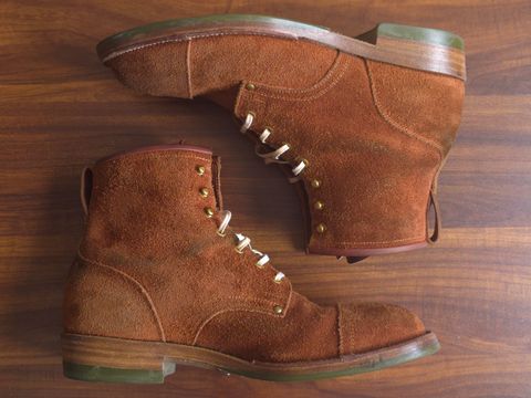 Photo by katzpowa on April 5, 2025 of the Iron Boots The Chosen One in S.B. Foot Dune Roughout Suede.