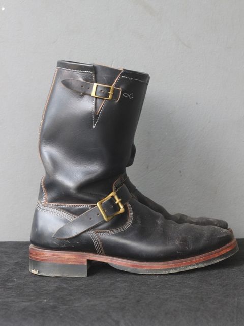 Photo by kkelunturan on November 3, 2025 of the Junkard Enginer boots 11 Inch in Seidel Black Double Shot.
