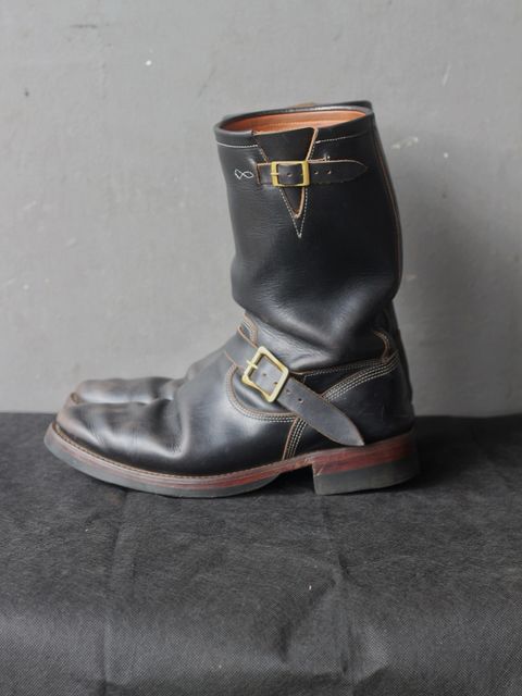 Photo by kkelunturan on February 4, 2026 of the Junkard Enginer boots 11 Inch in Seidel Black Double Shot.