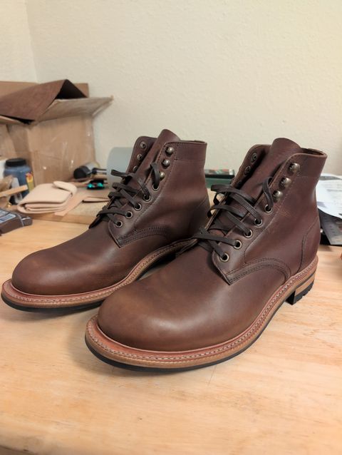 Photo by film_raine on January 21, 2026 of the Parkhurst Allegany in Parkhurst / Tobacco Veg Tan.