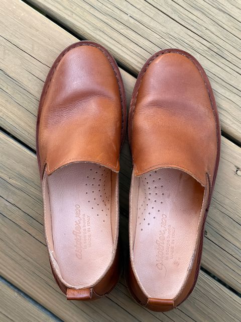 Photo by sweatpantszach on July 6, 2025 of the Astorflex Patnoflex in Tan Smooth.