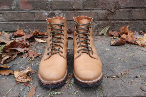 Photo by RUNNOFT on November 1, 2024 of the Oldspeed MFG Service Boot 6” in Horween Tan Latigo.