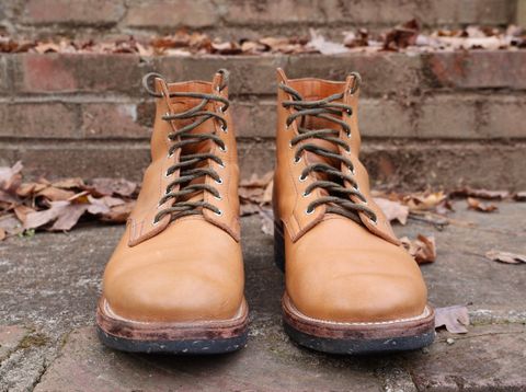 Photo by RUNNOFT on December 4, 2024 of the Oldspeed MFG Service Boot 6” in Horween Tan Latigo.