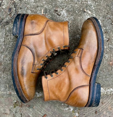 Photo by RUNNOFT on April 1, 2025 of the Oldspeed MFG Service Boot 6” in Horween Tan Latigo.