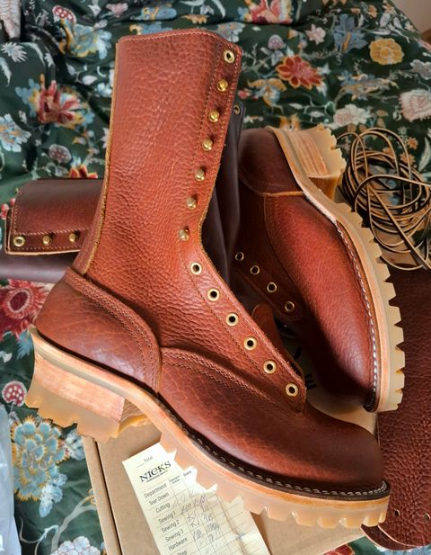 Photo by aman5100XX on August 3, 2025 of the Nicks Lace to Toe Work in Seidel Peanut Tuscon Bison.