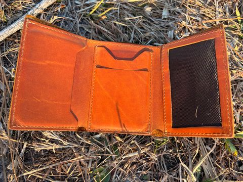 Photo by MuttBarker on February 5, 2026 of the Rodos Leather Crafts Camel Full Grain Leather Trifold Wallet in Tochigi Oil Vachetta #1 Light Brown.