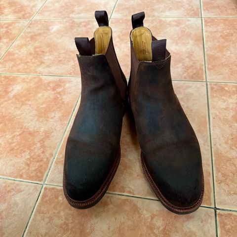 Photo by stinkypatina on November 14, 2025 of the Meermin Chelsea Boot in Rust Waxy Calf.