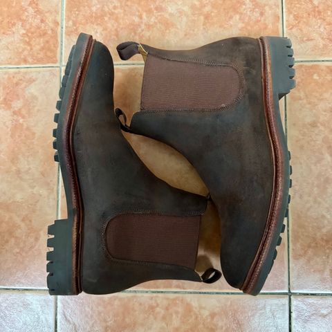 Photo by stinkypatina on November 14, 2025 of the Meermin Chelsea Boot in Rust Waxy Calf.