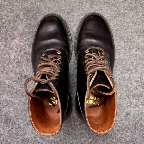 Photo by stinkypatina on November 13, 2025 of the Grant Stone Diesel Boot in Horween Black Chromexcel.