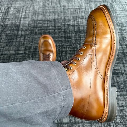Photo by stinkypatina on July 20, 2026 of the J.Crew Kenton Pacer Boots in Horween Chromexcel.