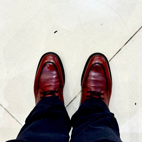 Photo by stinkypatina on September 1, 2025 of the Loake Gisbourne in Seared Mahogany Calf.