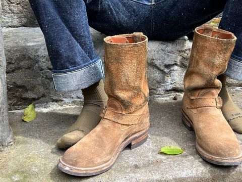 Photo by leafjar77 on January 22, 2025 of the Wesco x Ship John Derroll Boot in Seidel British Tan Domain Roughout.