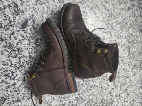 Photo by avikishoresoni on May 4, 2026 of the Craft & Glory Ranger Boots 6" (Vintage Brown) Goodyear Welted in Full Grain Waxed Water Buffalo.