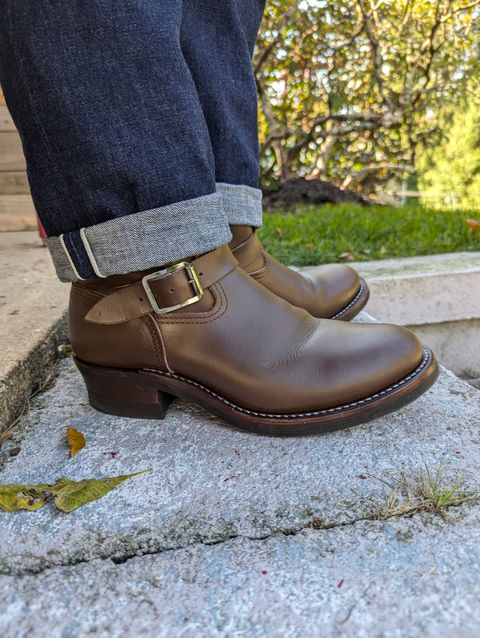 Photo by mari on October 11, 2024 of the Keystone Shoe Company Biker Boot (Engineer) in Horween Dark Brown Latigo.