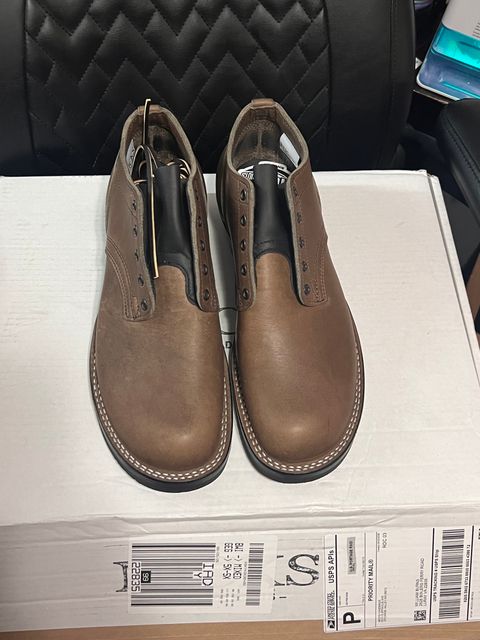Photo by dieseldoc25 on June 30, 2026 of the Nicks Manito in Horween Spokane steel.