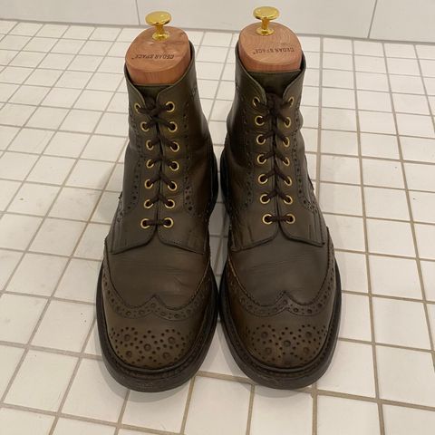 Photo by Colonel_Gringo on July 5, 2026 of the Tricker's Stow Country Boot in Green Olivvia Waxy.