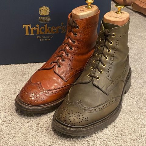 Photo by Colonel_Gringo on July 5, 2026 of the Tricker's Stow Country Boot in Green Olivvia Waxy.