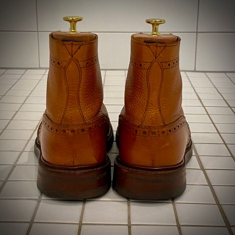 Photo by Colonel_Gringo on July 13, 2026 of the Tricker's Stow Country Boot in Acorn Muflone.