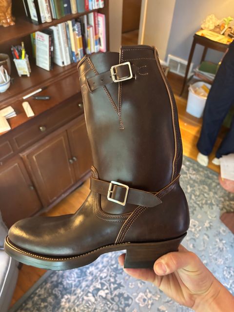Photo by mulceber on June 2, 2026 of the Unsung U 22-2 Engineer Boot in Maryam Toscanello Horsebutt Overdyed Dark Brown.