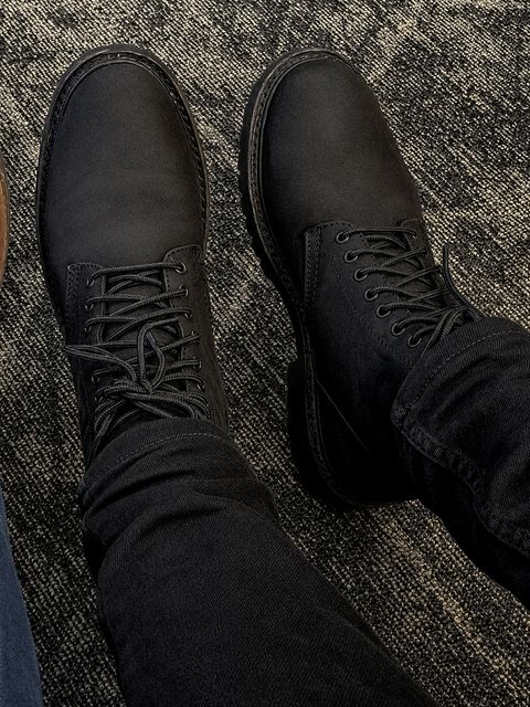 Photo by herculance on December 30, 2023 of the Thursday Thursday / Hero in Black Matte Rugged & Resilient.